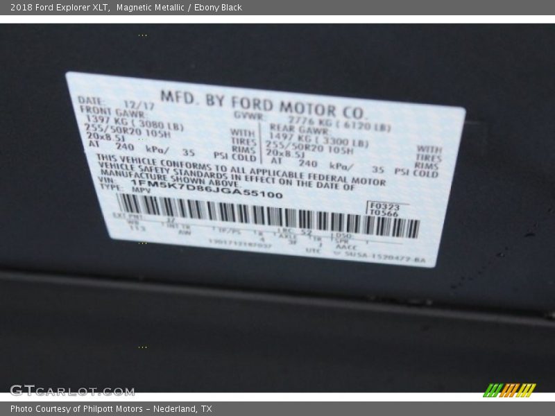 Magnetic Metallic / Ebony Black 2018 Ford Explorer XLT