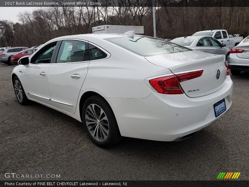 Summit White / Ebony 2017 Buick LaCrosse Essence