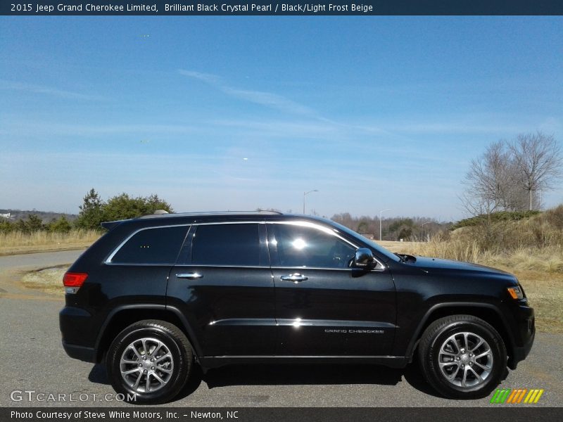 Brilliant Black Crystal Pearl / Black/Light Frost Beige 2015 Jeep Grand Cherokee Limited