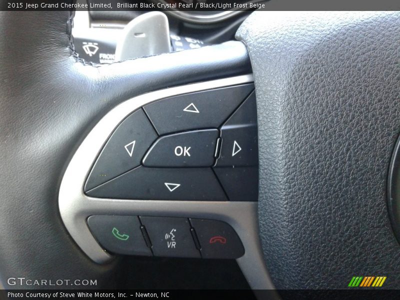 Brilliant Black Crystal Pearl / Black/Light Frost Beige 2015 Jeep Grand Cherokee Limited