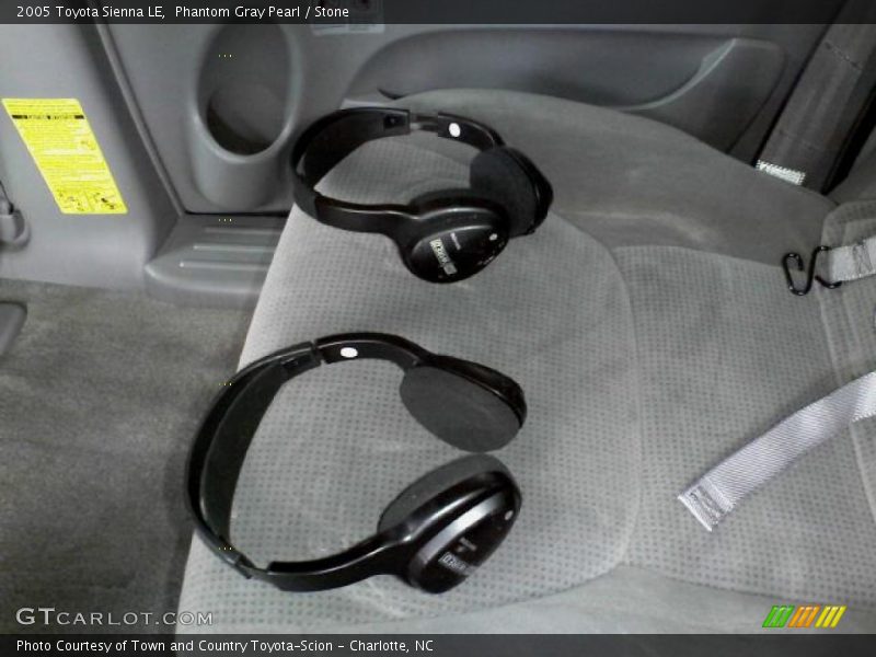 Phantom Gray Pearl / Stone 2005 Toyota Sienna LE