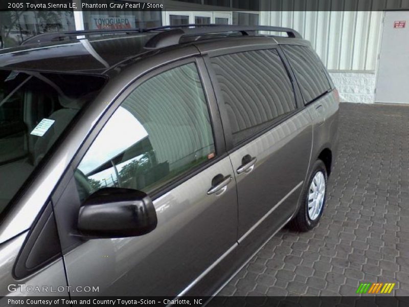 Phantom Gray Pearl / Stone 2005 Toyota Sienna LE