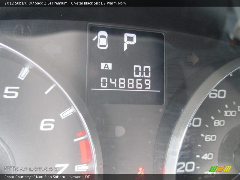 Crystal Black Silica / Warm Ivory 2012 Subaru Outback 2.5i Premium