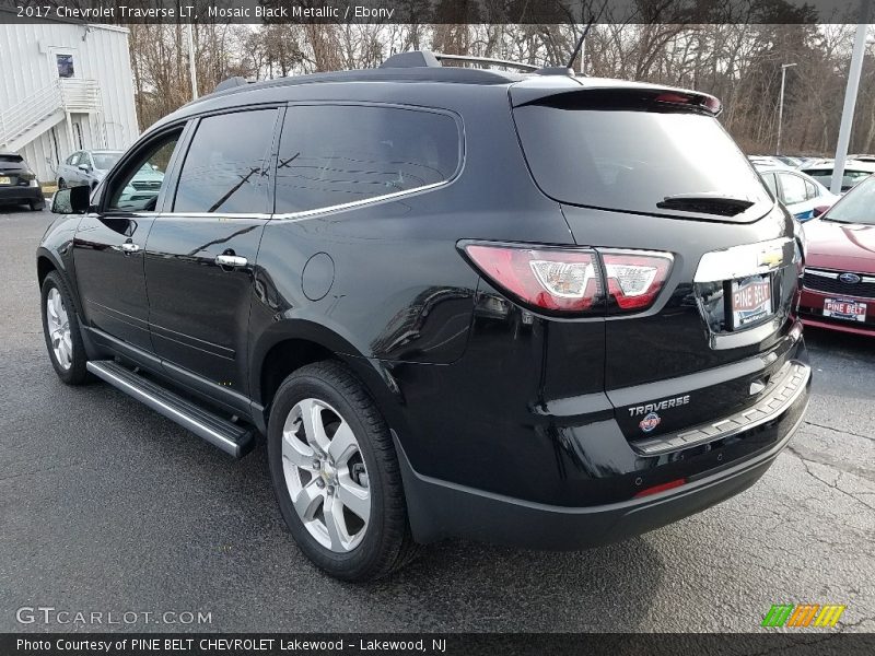 Mosaic Black Metallic / Ebony 2017 Chevrolet Traverse LT