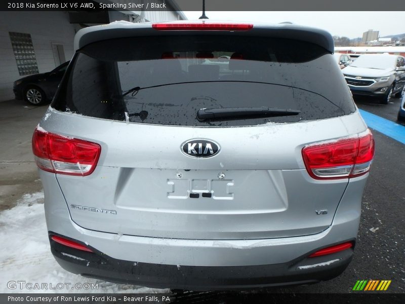 Sparkling Silver / Black 2018 Kia Sorento LX V6 AWD