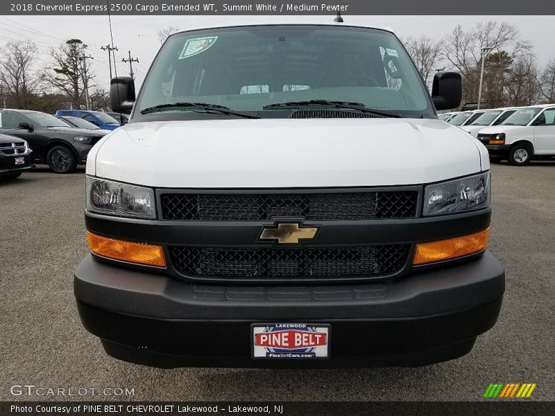 Summit White / Medium Pewter 2018 Chevrolet Express 2500 Cargo Extended WT