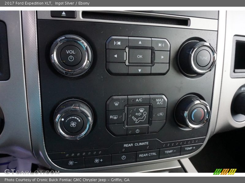 Ingot Silver / Ebony 2017 Ford Expedition XLT
