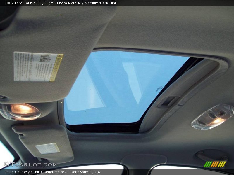 Light Tundra Metallic / Medium/Dark Flint 2007 Ford Taurus SEL