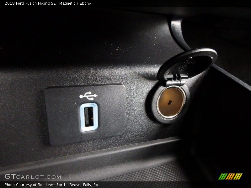 Magnetic / Ebony 2018 Ford Fusion Hybrid SE