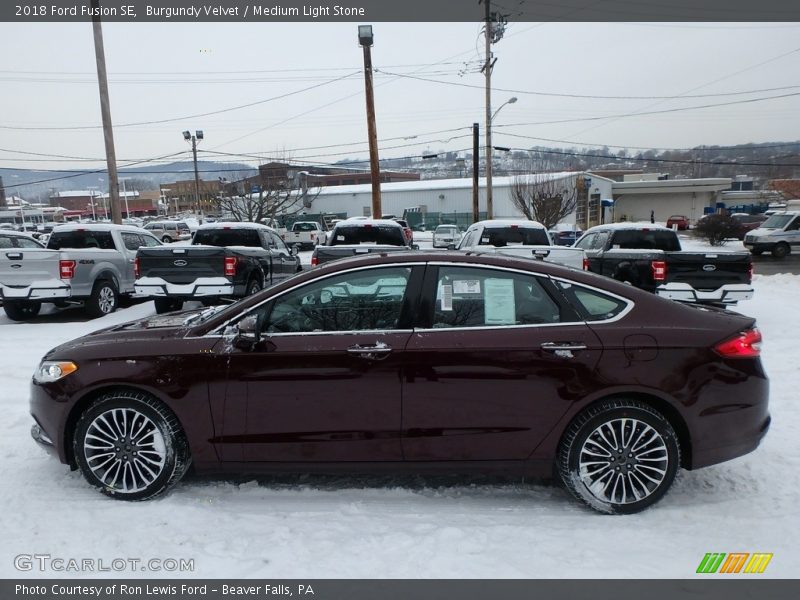 Burgundy Velvet / Medium Light Stone 2018 Ford Fusion SE