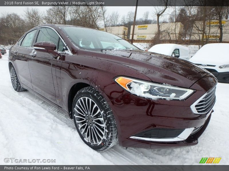 Burgundy Velvet / Medium Light Stone 2018 Ford Fusion SE