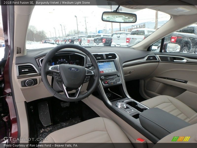  2018 Fusion SE Medium Light Stone Interior