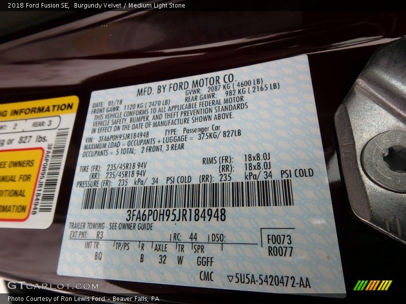 Burgundy Velvet / Medium Light Stone 2018 Ford Fusion SE