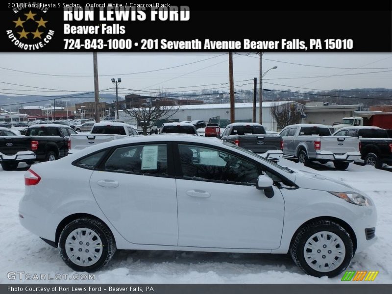 Oxford White / Charcoal Black 2018 Ford Fiesta S Sedan