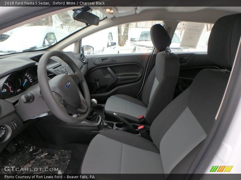Oxford White / Charcoal Black 2018 Ford Fiesta S Sedan
