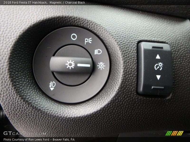 Magnetic / Charcoal Black 2018 Ford Fiesta ST Hatchback
