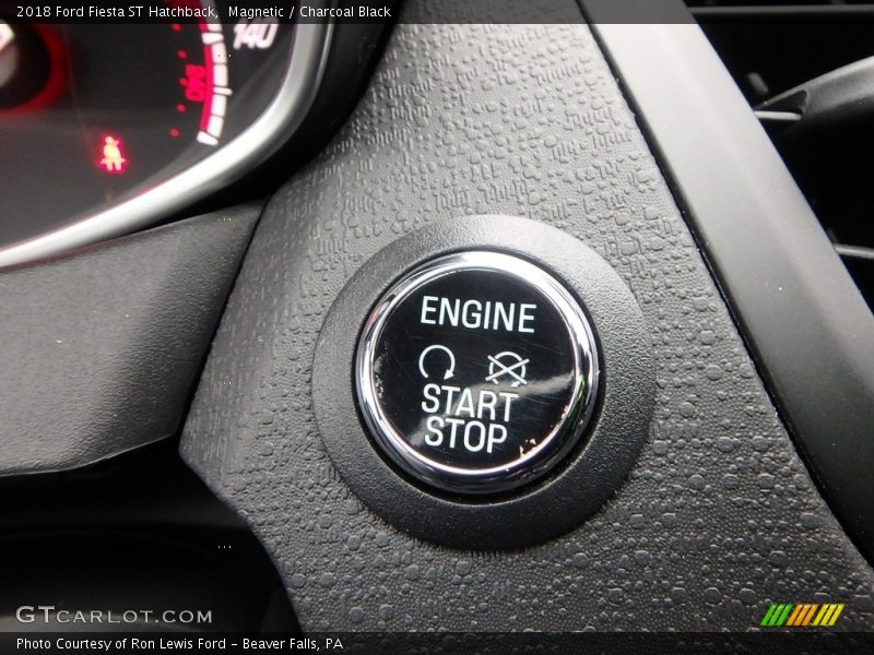 Magnetic / Charcoal Black 2018 Ford Fiesta ST Hatchback