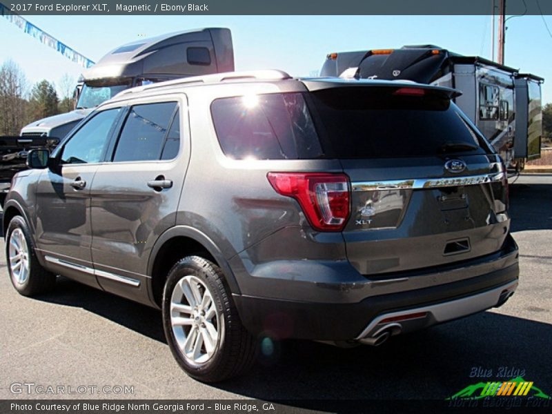 Magnetic / Ebony Black 2017 Ford Explorer XLT