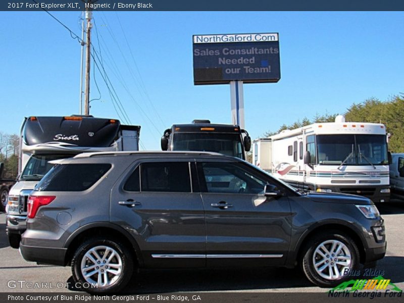 Magnetic / Ebony Black 2017 Ford Explorer XLT