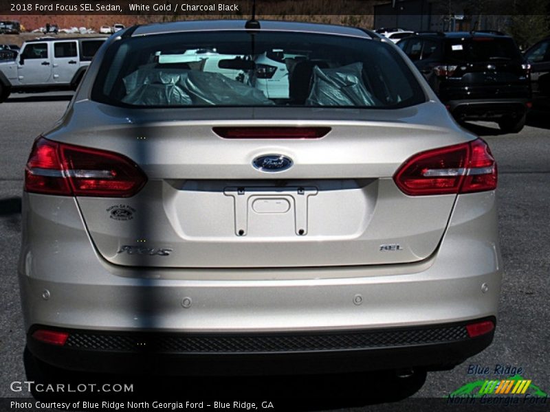 White Gold / Charcoal Black 2018 Ford Focus SEL Sedan