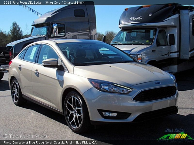 White Gold / Charcoal Black 2018 Ford Focus SEL Sedan