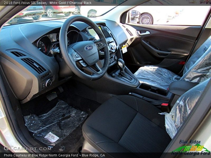 White Gold / Charcoal Black 2018 Ford Focus SEL Sedan
