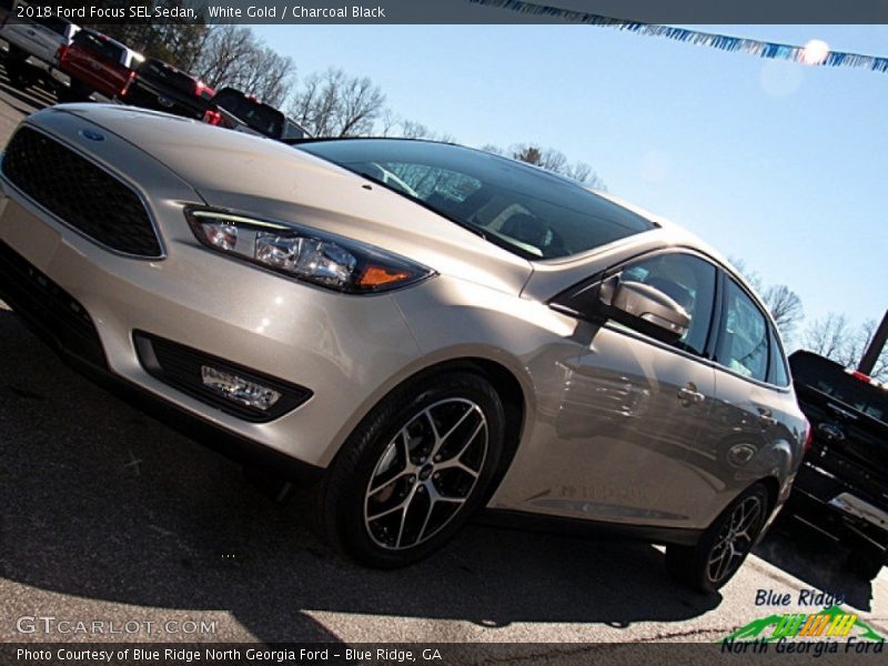 White Gold / Charcoal Black 2018 Ford Focus SEL Sedan