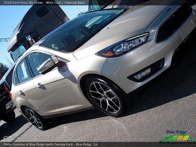 White Gold / Charcoal Black 2018 Ford Focus SEL Sedan