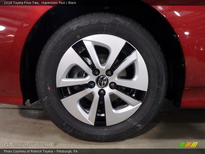 Hypersonic Red / Black 2018 Toyota Prius Two