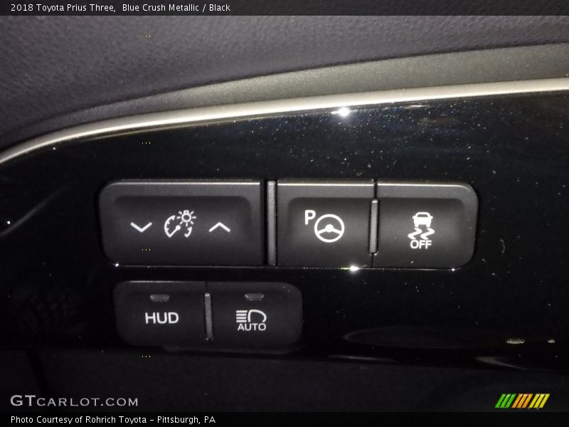 Blue Crush Metallic / Black 2018 Toyota Prius Three