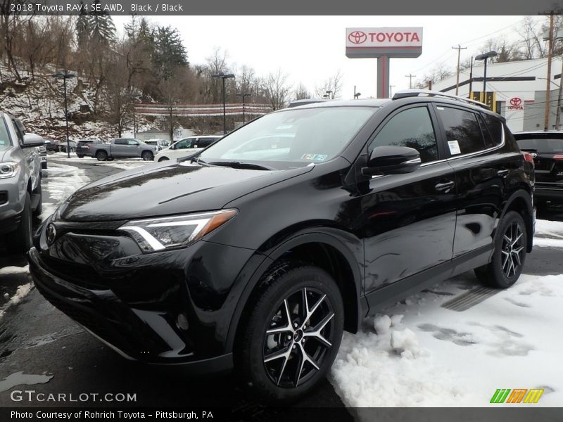 Black / Black 2018 Toyota RAV4 SE AWD