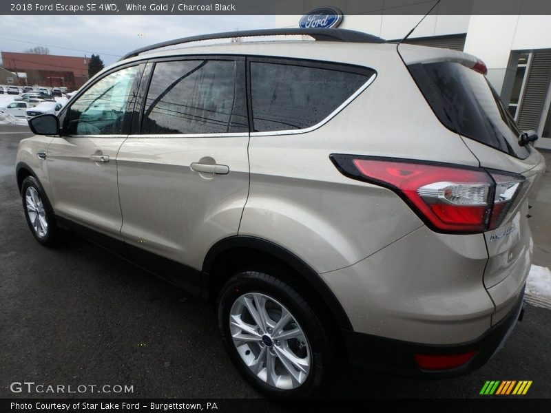 White Gold / Charcoal Black 2018 Ford Escape SE 4WD