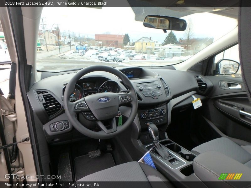 White Gold / Charcoal Black 2018 Ford Escape SE 4WD