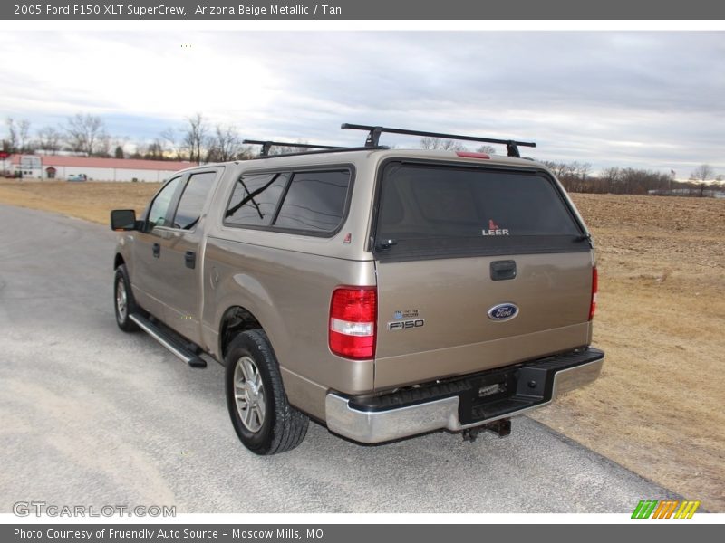 Arizona Beige Metallic / Tan 2005 Ford F150 XLT SuperCrew