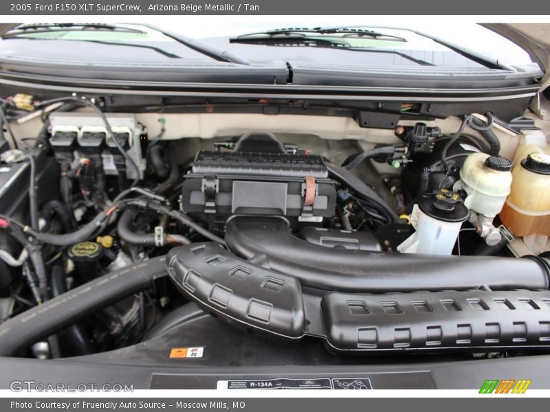 Arizona Beige Metallic / Tan 2005 Ford F150 XLT SuperCrew