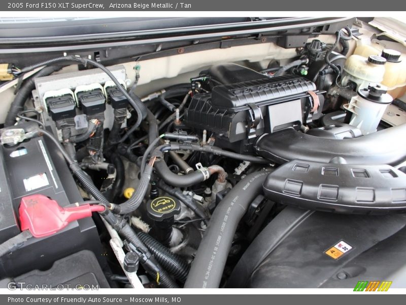 Arizona Beige Metallic / Tan 2005 Ford F150 XLT SuperCrew