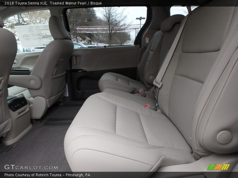 Toasted Walnut Pearl / Bisque 2018 Toyota Sienna XLE