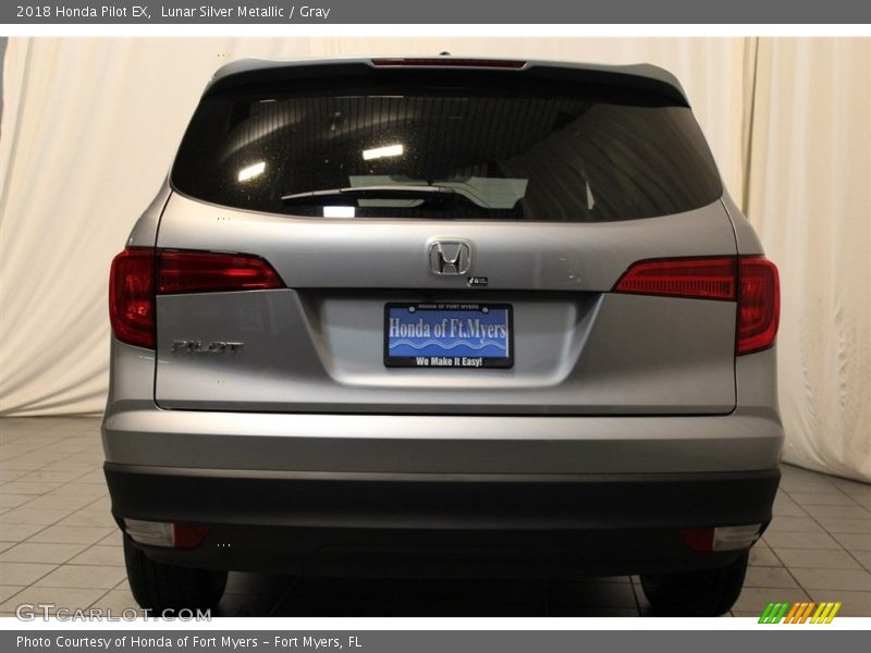 Lunar Silver Metallic / Gray 2018 Honda Pilot EX