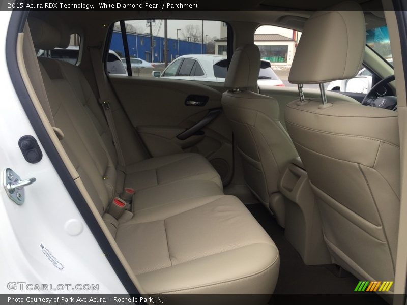 White Diamond Pearl / Parchment 2015 Acura RDX Technology