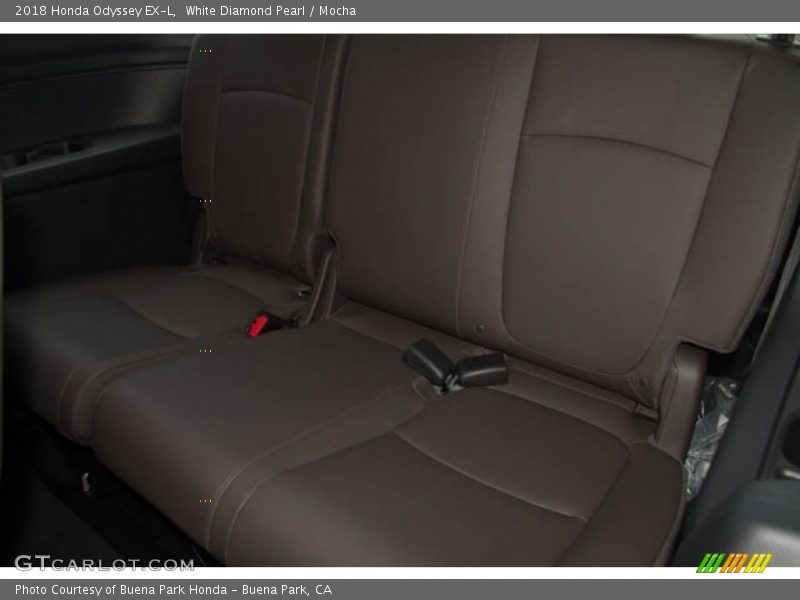 White Diamond Pearl / Mocha 2018 Honda Odyssey EX-L