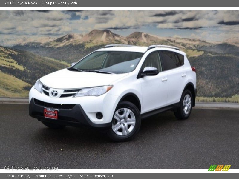 Super White / Ash 2015 Toyota RAV4 LE