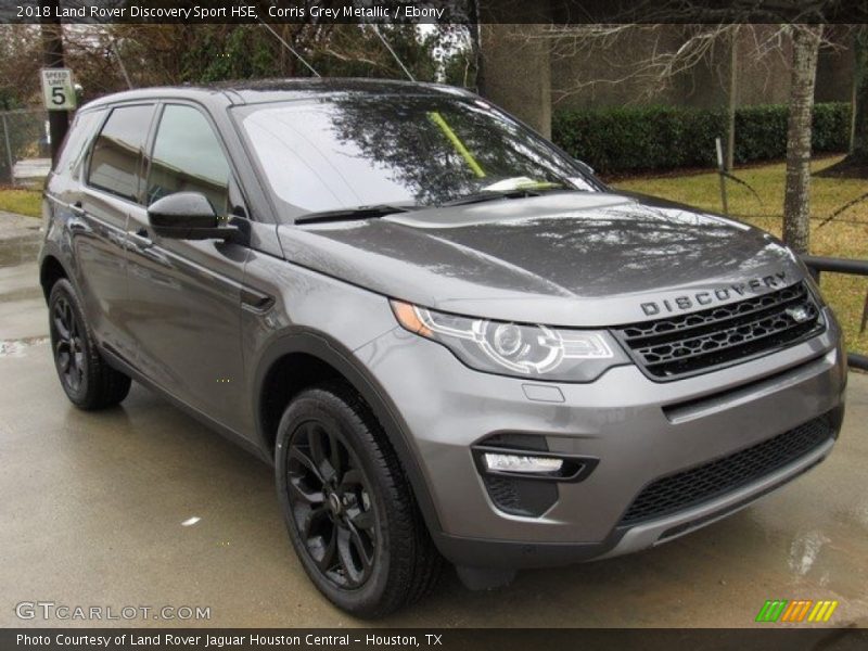 Front 3/4 View of 2018 Discovery Sport HSE