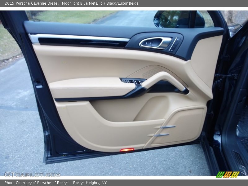 Moonlight Blue Metallic / Black/Luxor Beige 2015 Porsche Cayenne Diesel