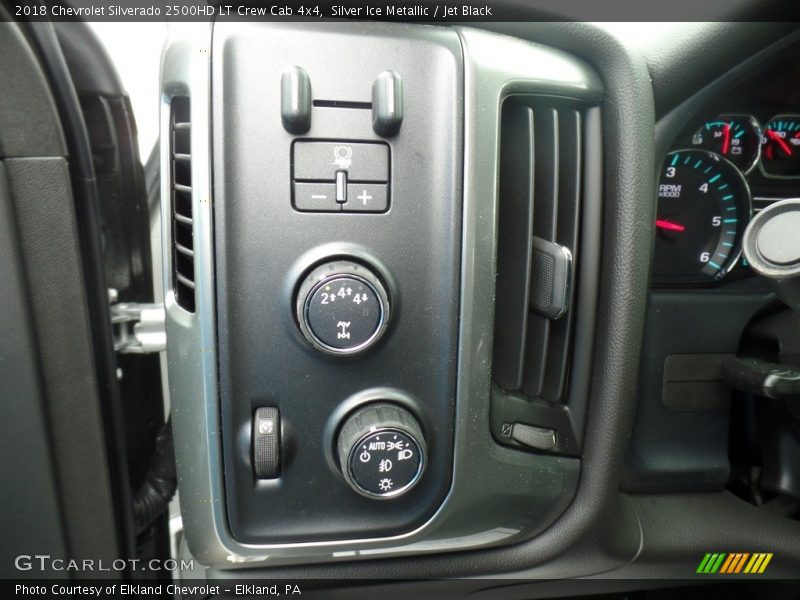 Silver Ice Metallic / Jet Black 2018 Chevrolet Silverado 2500HD LT Crew Cab 4x4