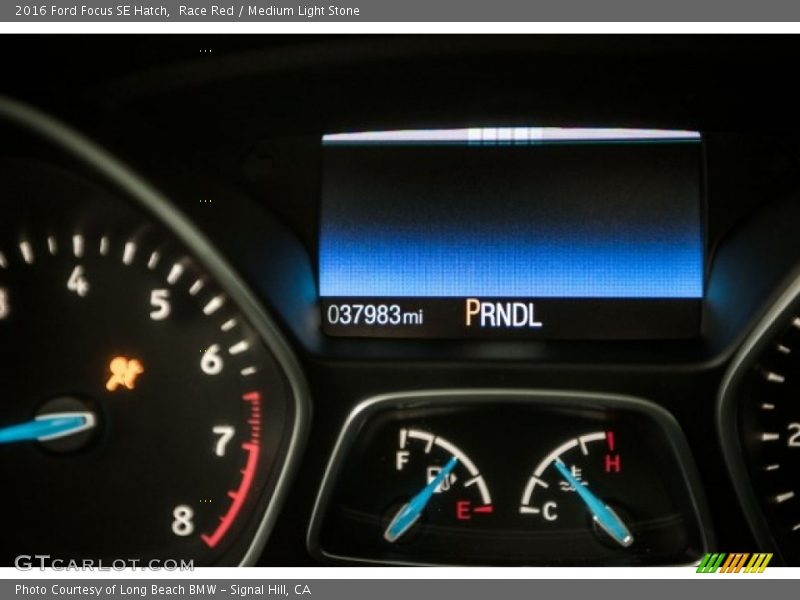 Race Red / Medium Light Stone 2016 Ford Focus SE Hatch