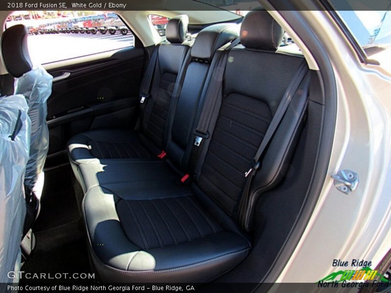 White Gold / Ebony 2018 Ford Fusion SE