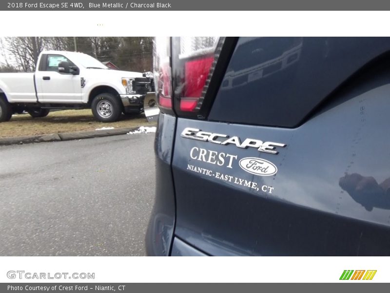 Blue Metallic / Charcoal Black 2018 Ford Escape SE 4WD