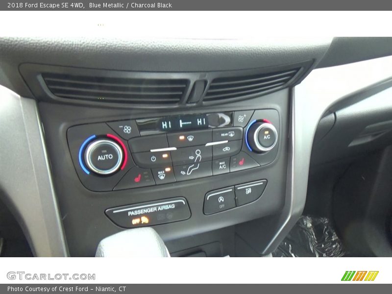 Blue Metallic / Charcoal Black 2018 Ford Escape SE 4WD