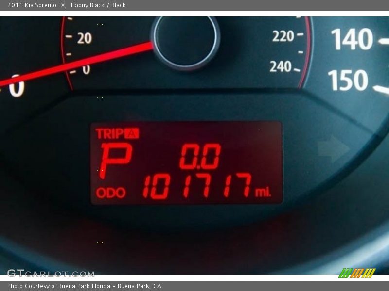 Ebony Black / Black 2011 Kia Sorento LX