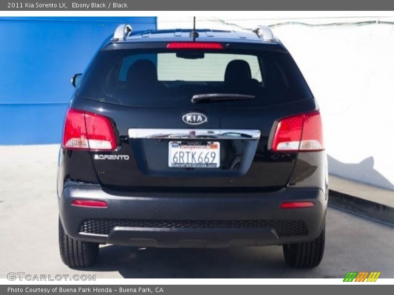 Ebony Black / Black 2011 Kia Sorento LX